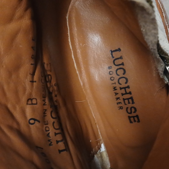LUCCHESE ERIKA distressed BOOTIES, SIZE 9B - Picture 3 of 12